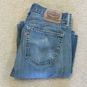 Men’s Levi Strauss blue jeans